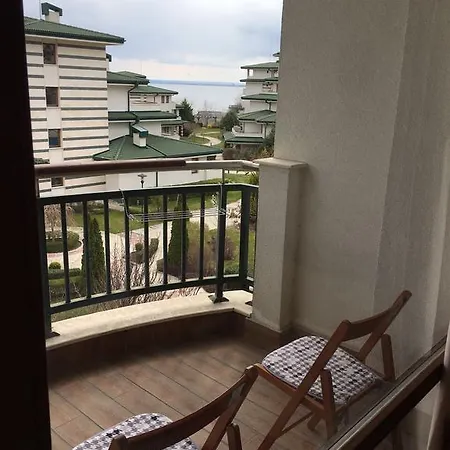 Private In Emerald Appartement Ravda